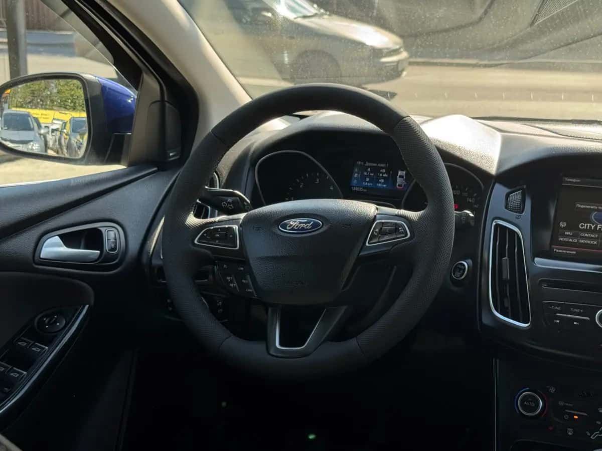 Ford Focus ST - фото 17