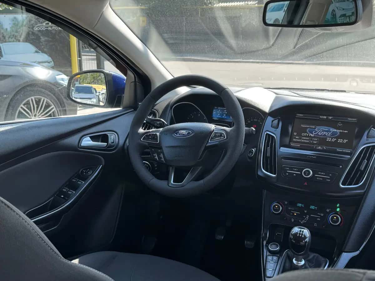 Ford Focus ST - фото 18