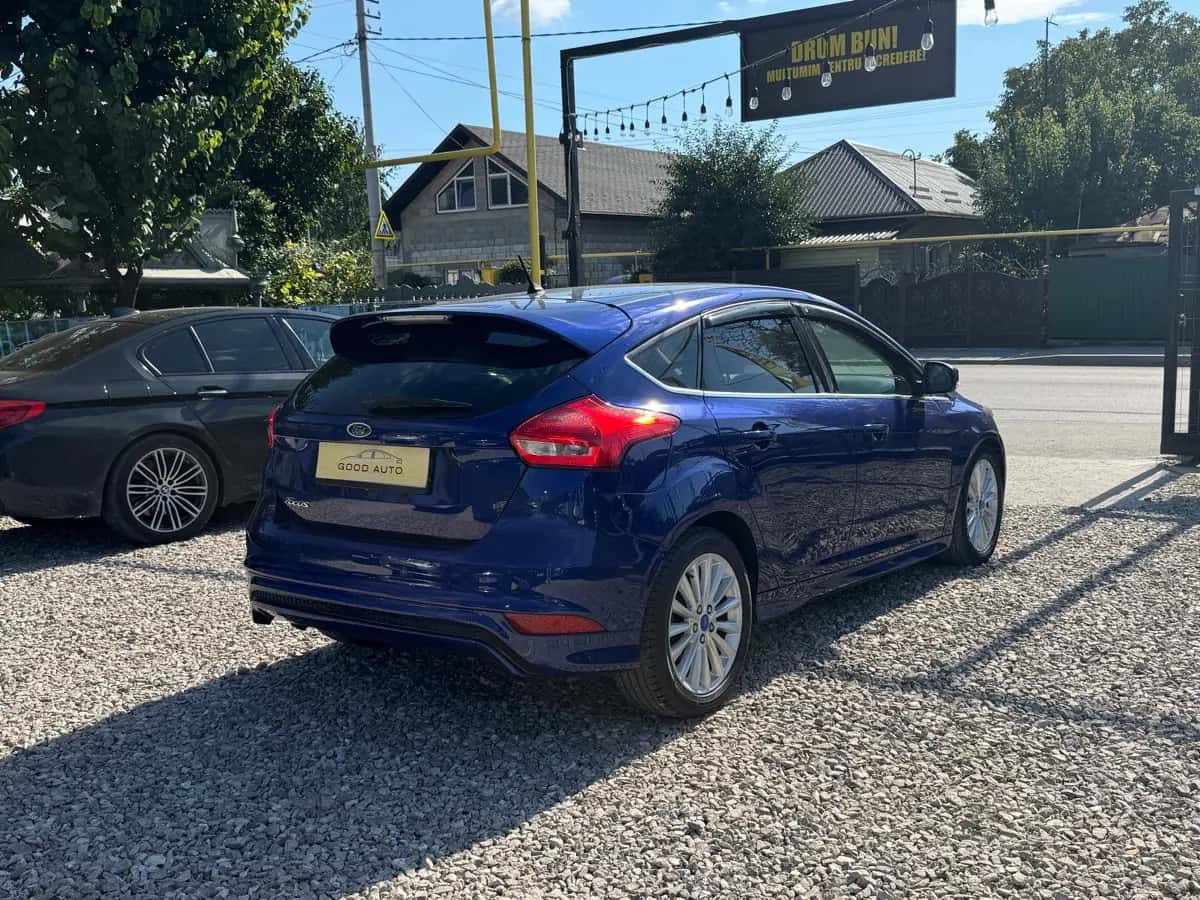 Ford Focus ST - фото 6