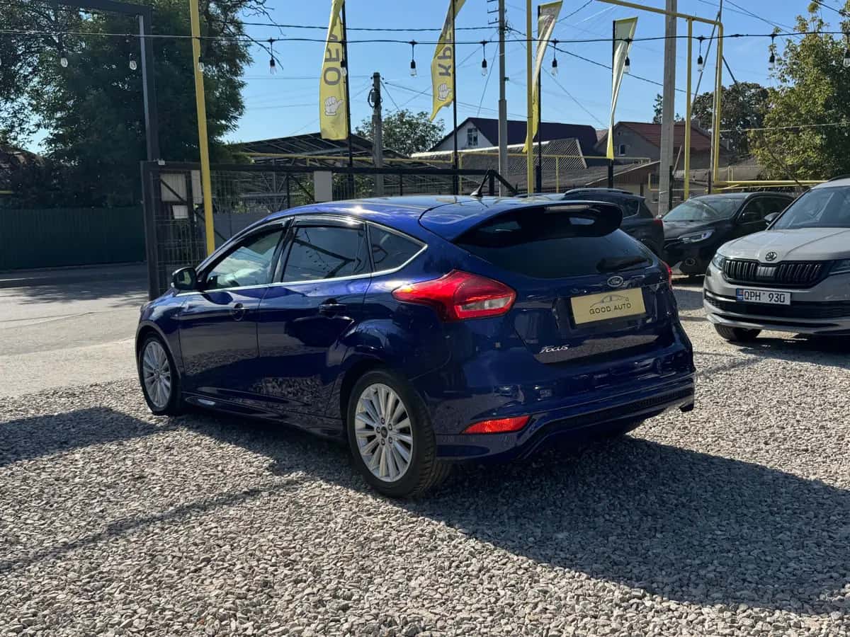 Ford Focus ST - фото 7
