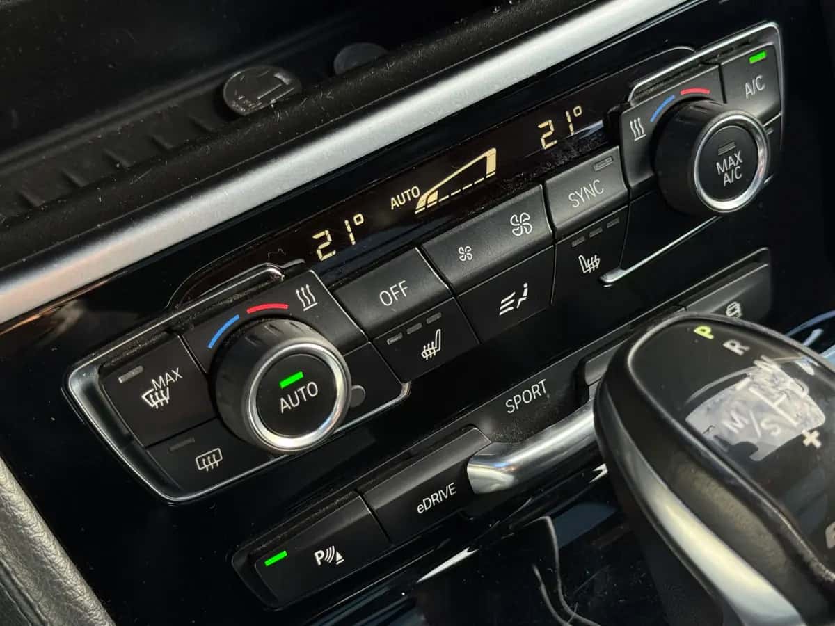Bmw 2 Series - fotografia 15