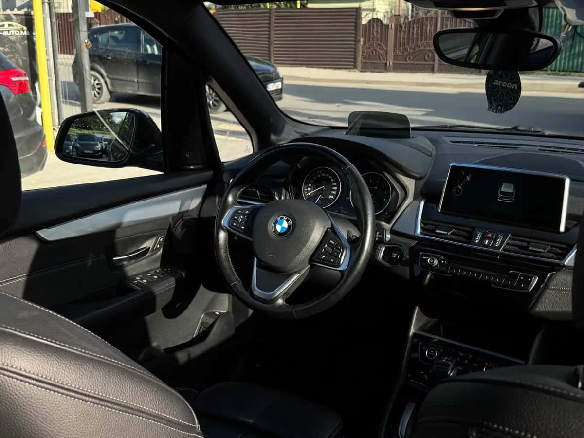 Bmw 2 Series - fotografia 19