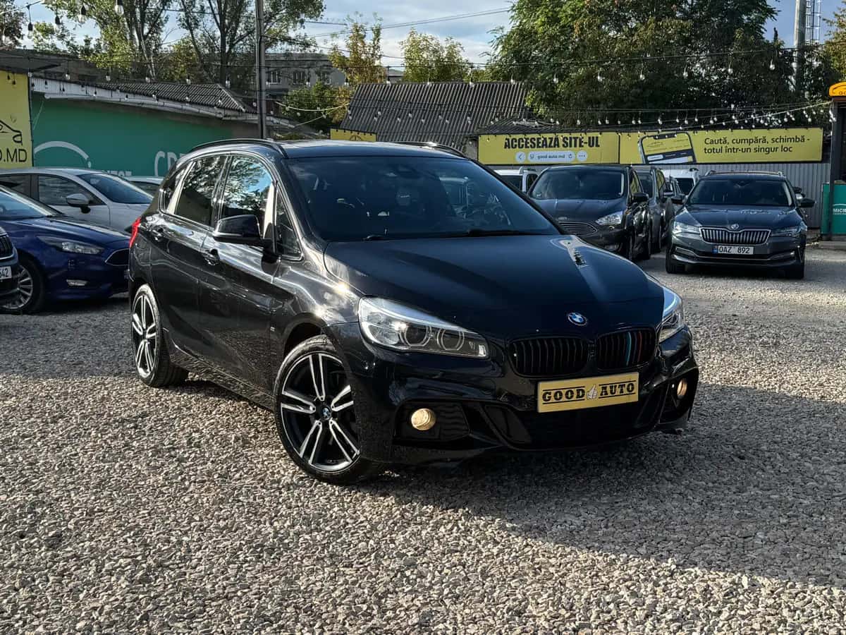 Bmw 2 Series - fotografia 1