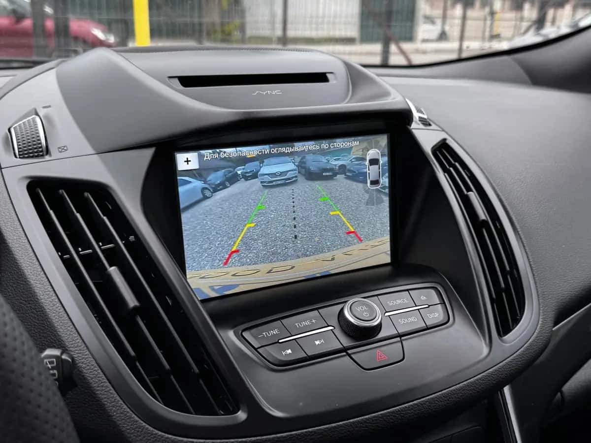 Ford Kuga - фото 17