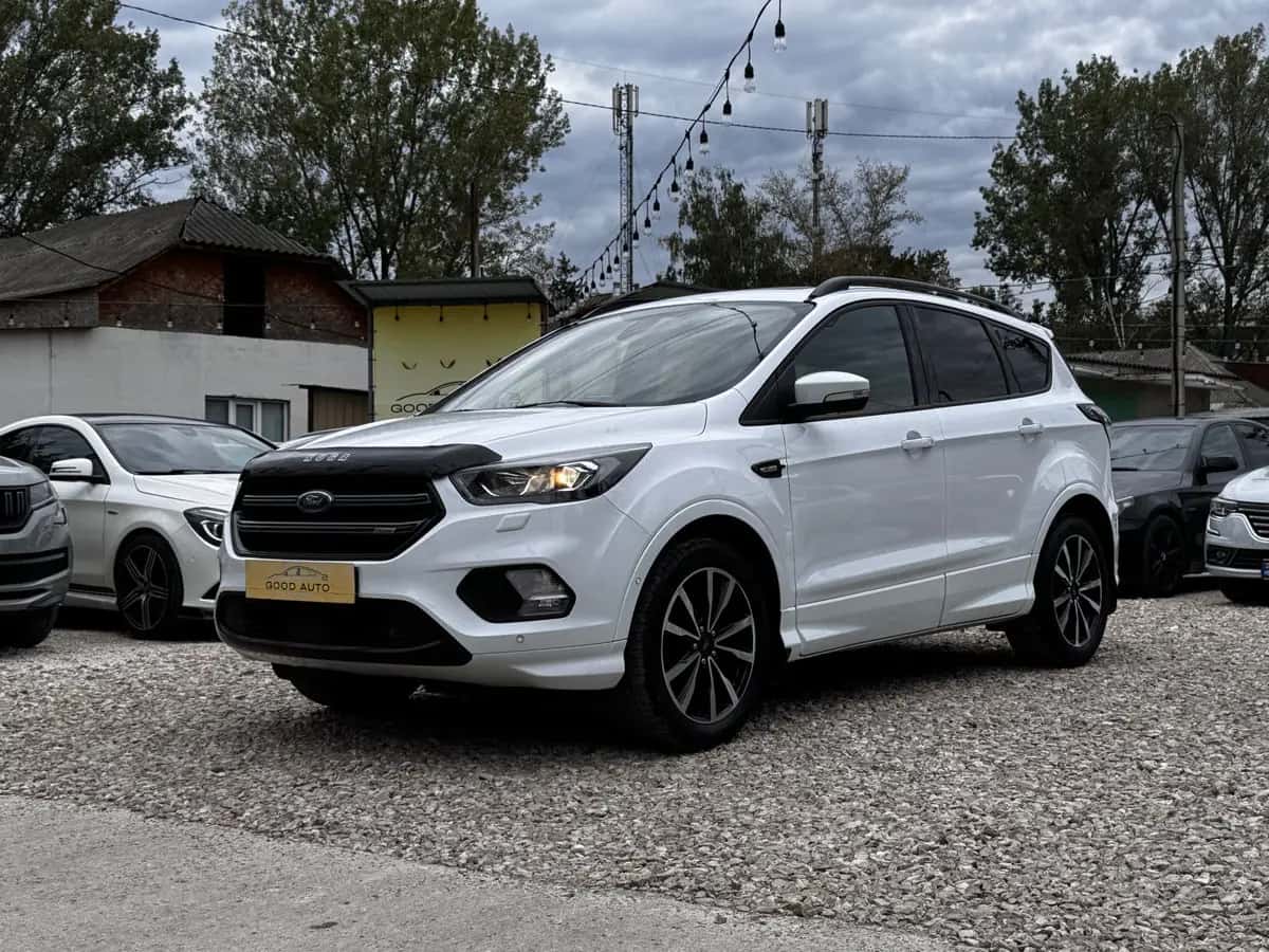 Ford Kuga - фото 3