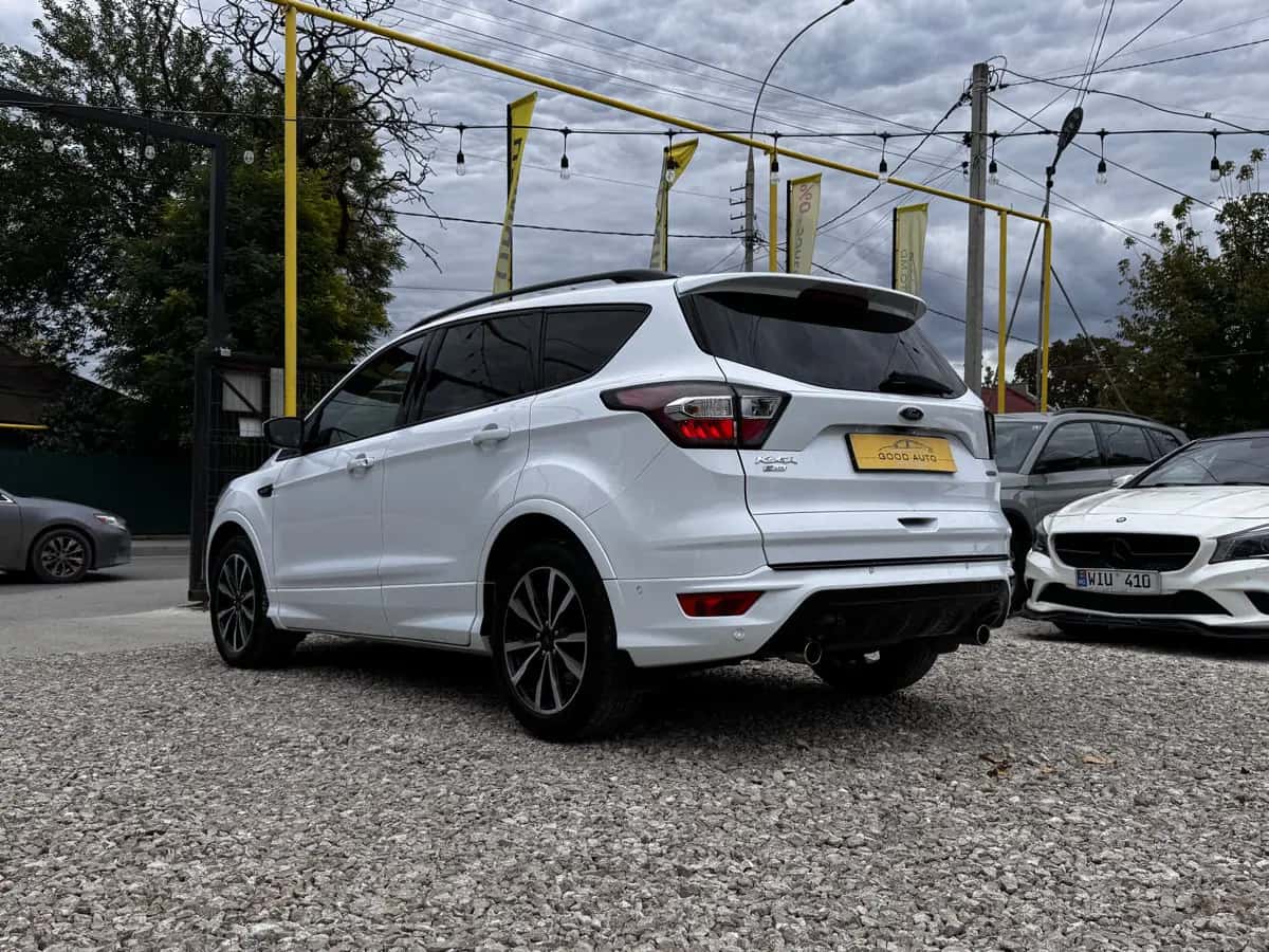Ford Kuga - фото 6