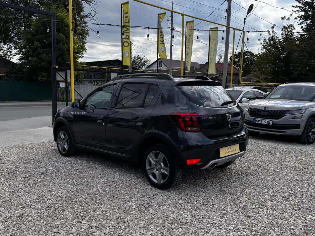 Dacia Sandero - фото 6