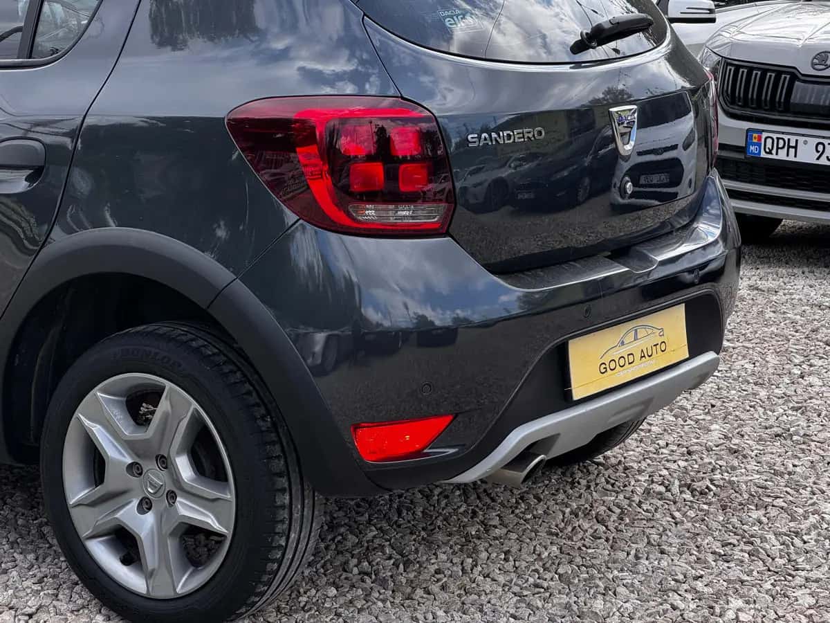 Dacia Sandero - фото 7