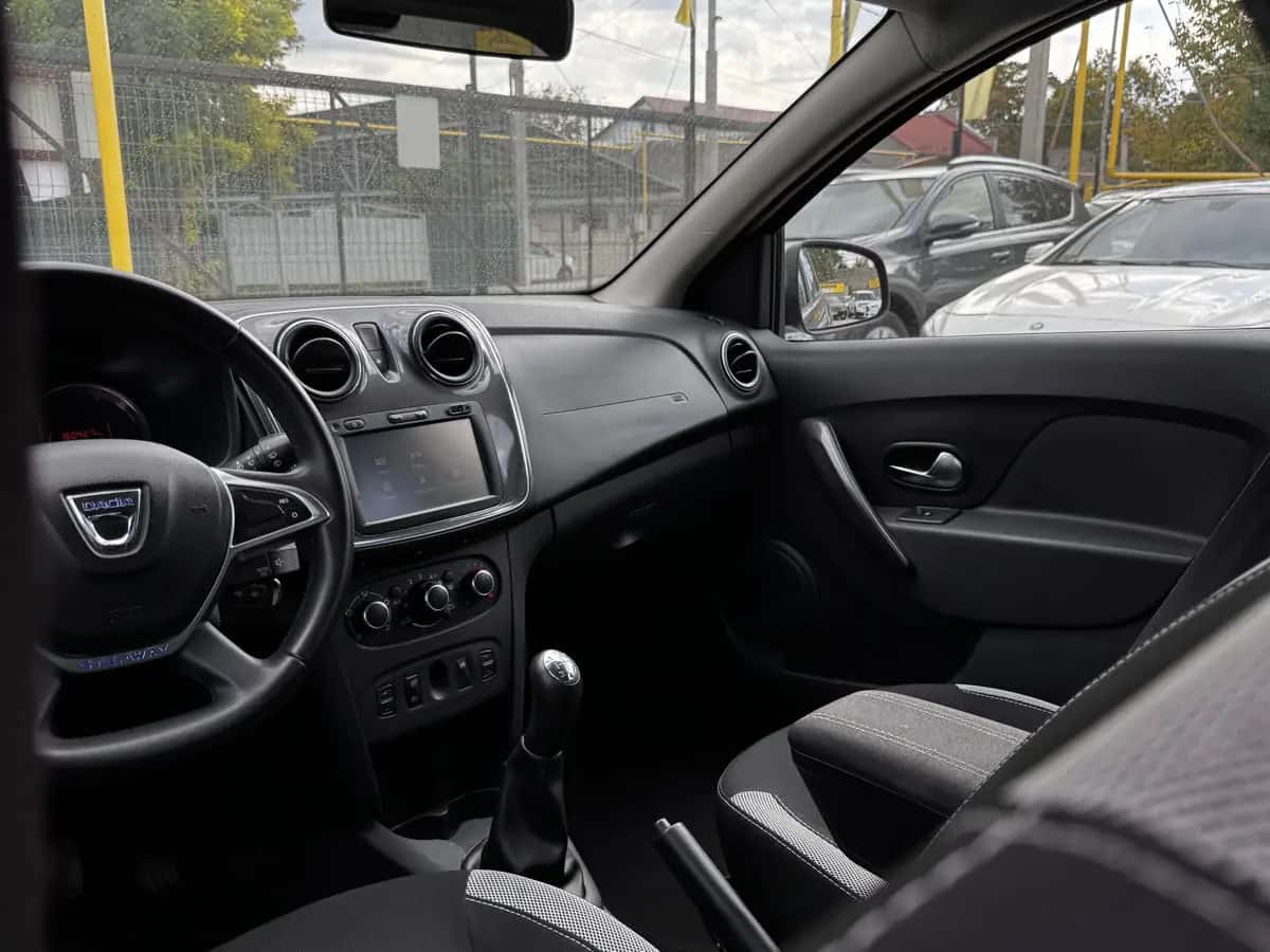 Dacia Sandero - фото 10