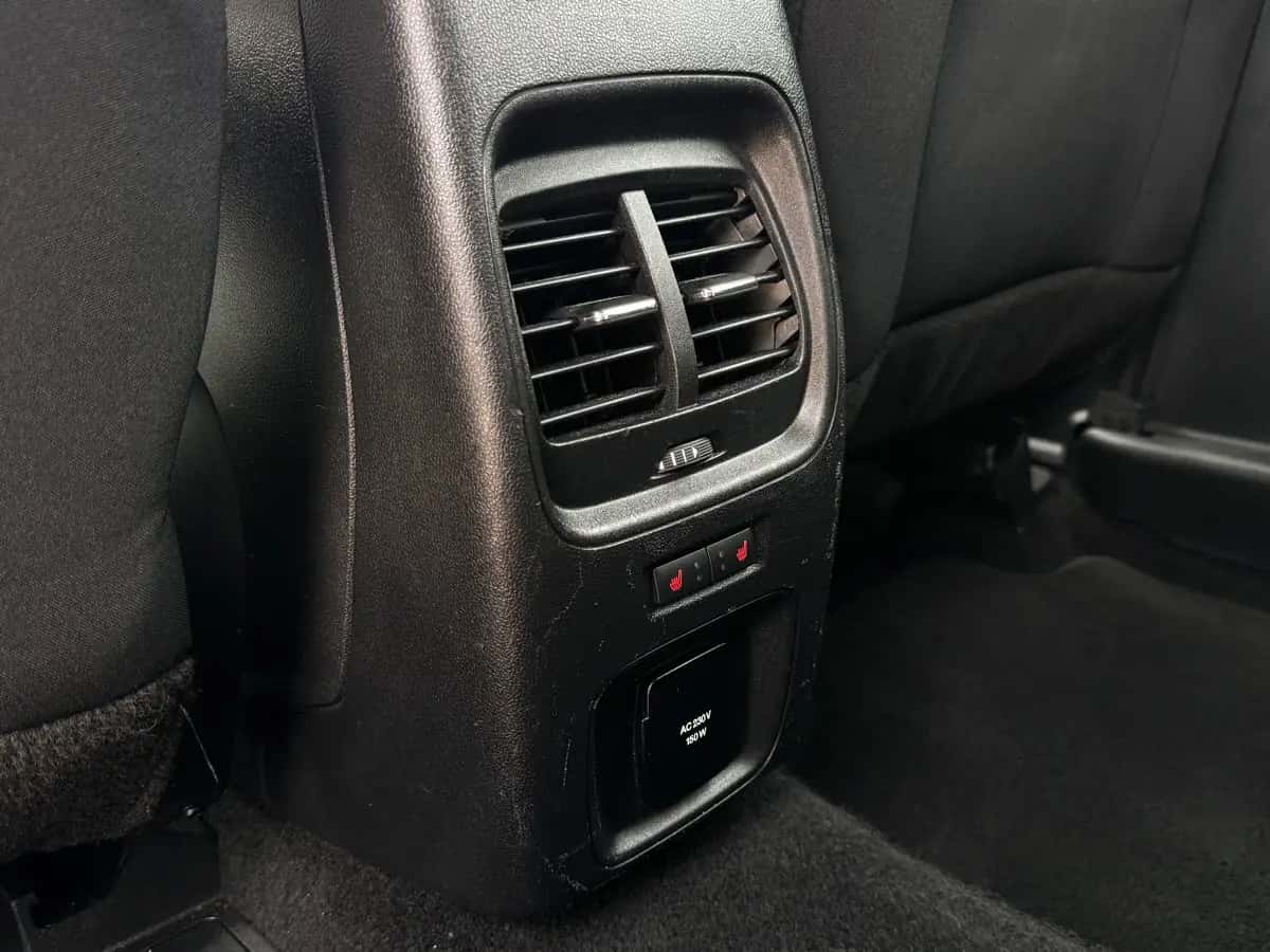 Ford Kuga - fotografia 11