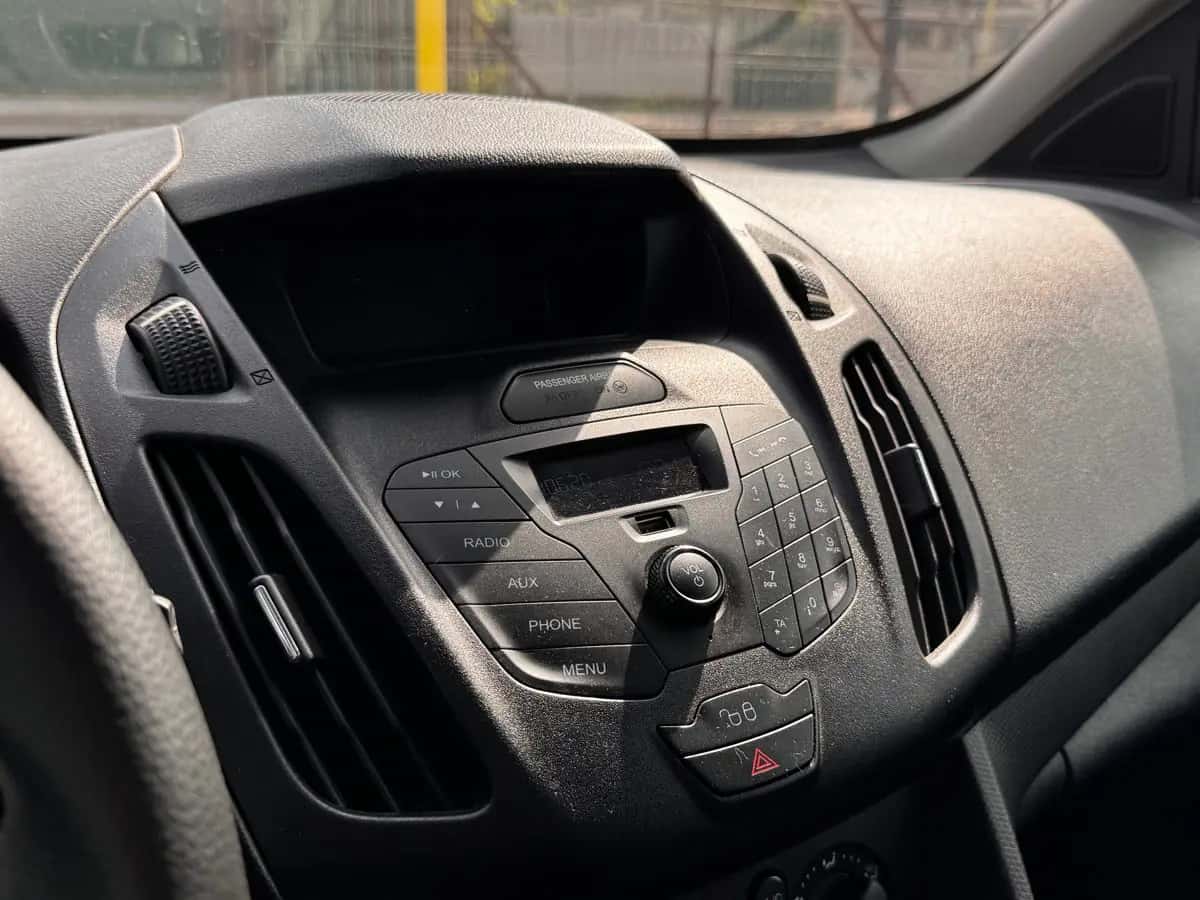 Ford Tourneo Connect - fotografia 15