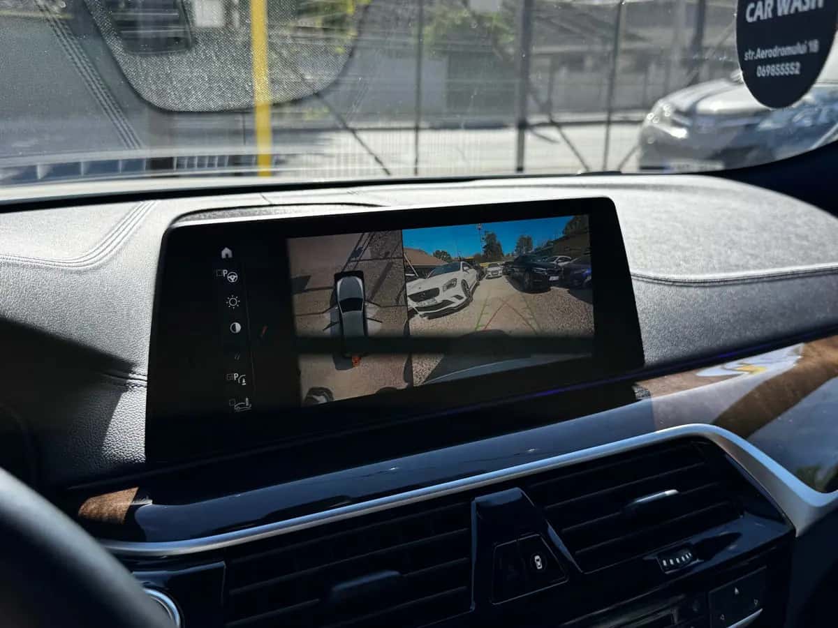 Bmw 5 Series - fotografia 17