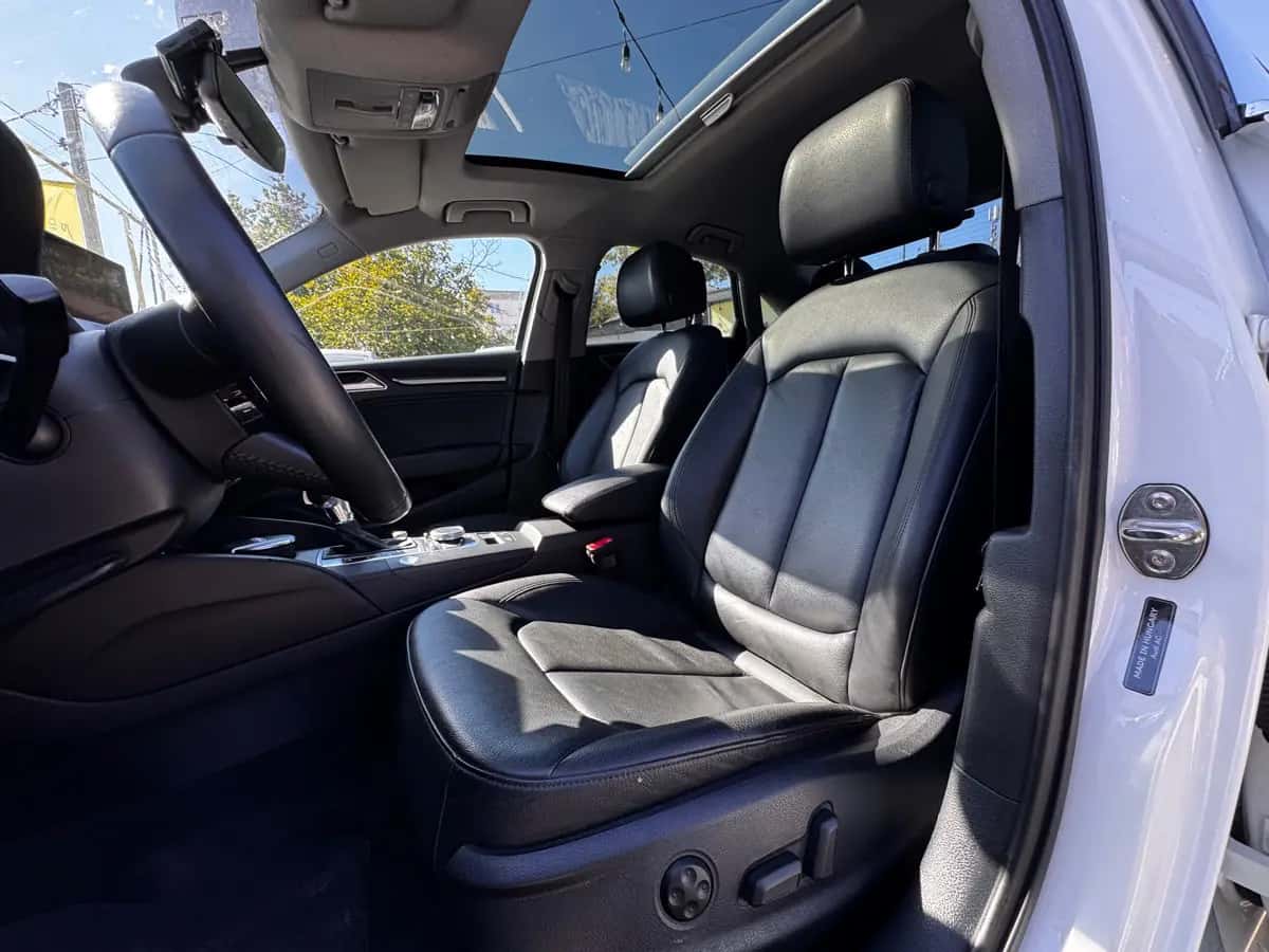 Audi A3 - фото 11