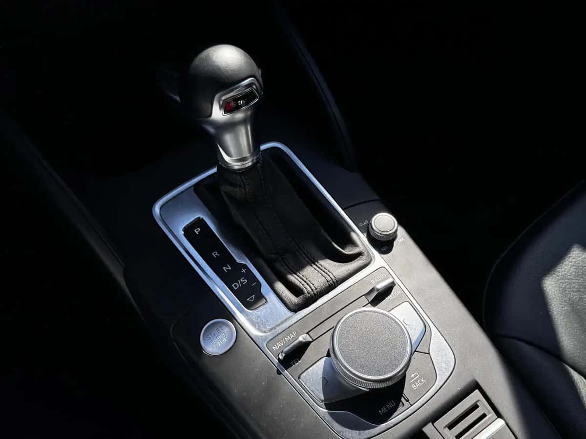 Audi A3 - фото 13