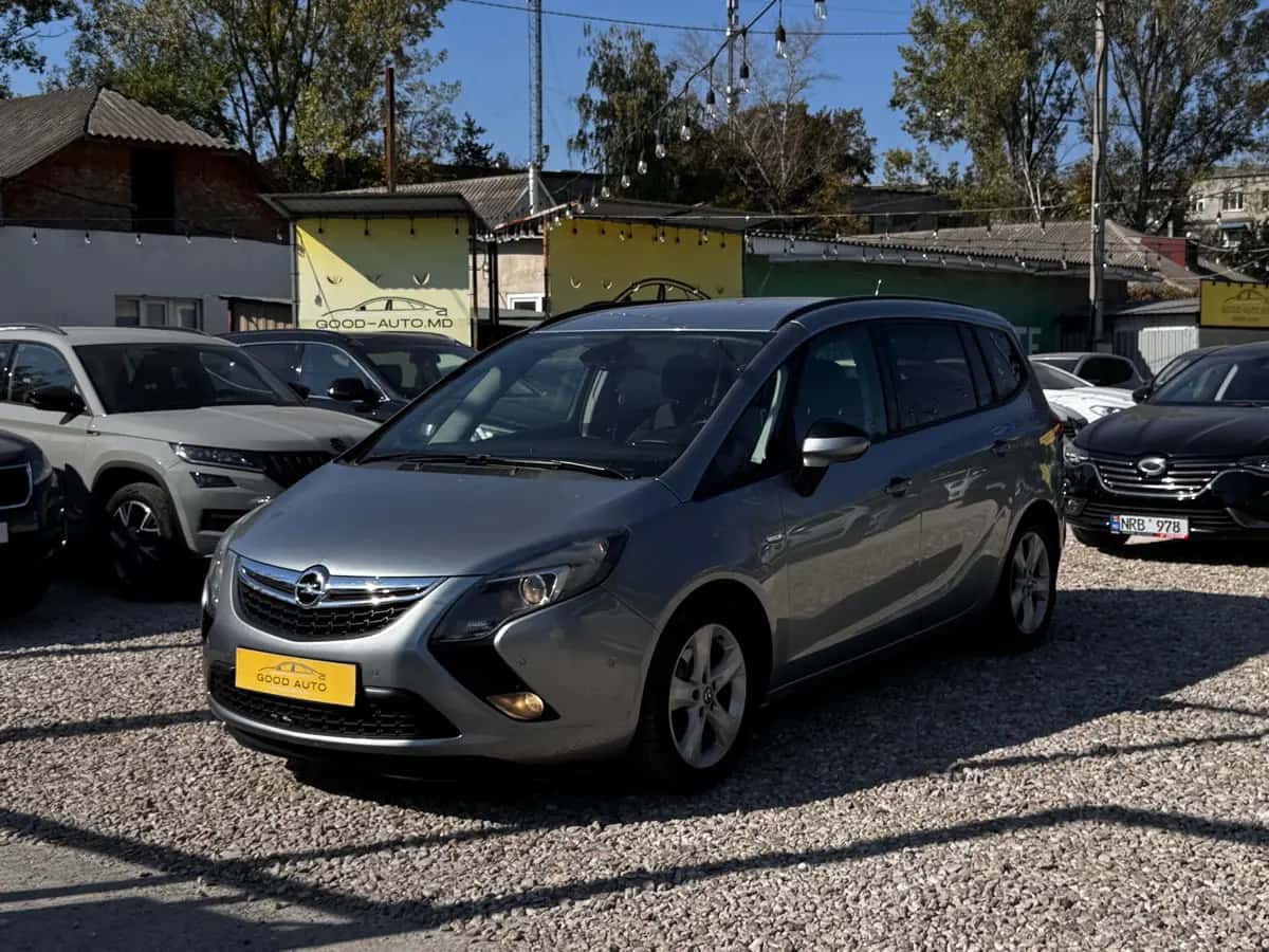 Opel Zafira - fotografia 3