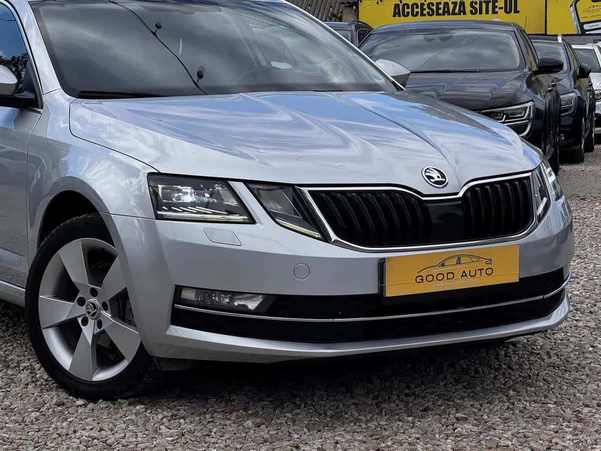 Skoda Octavia - фото 2