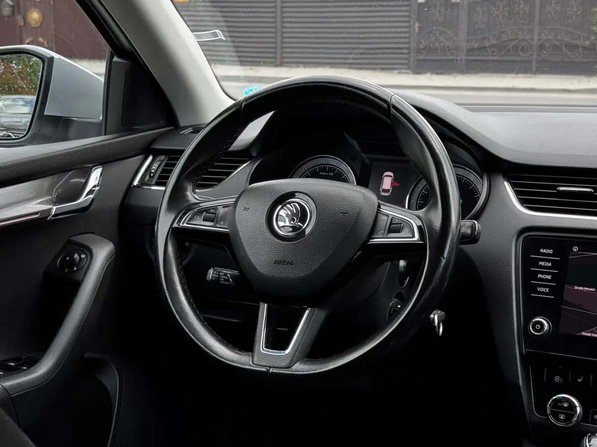 Skoda Octavia - фото 16