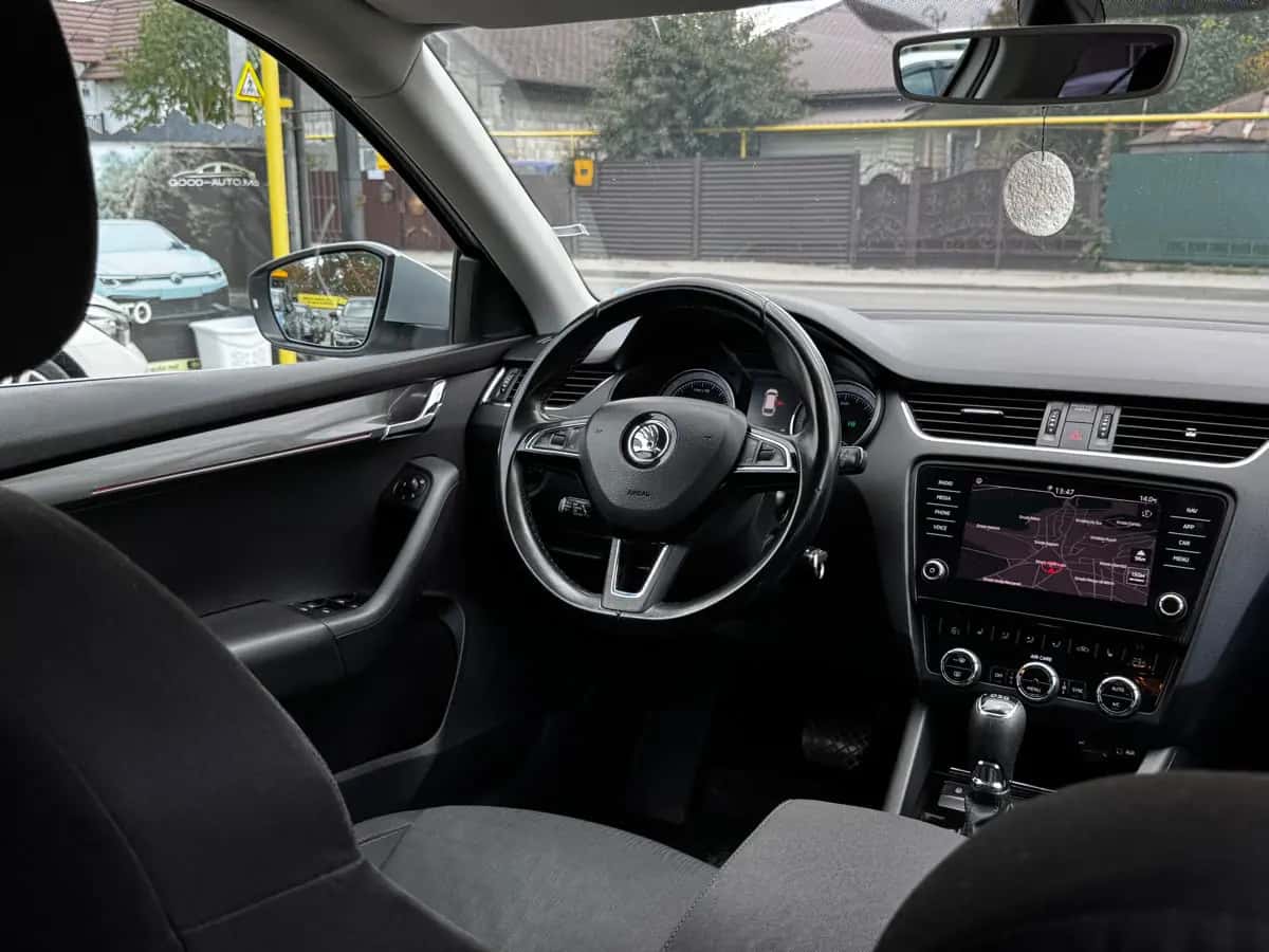 Skoda Octavia - фото 17