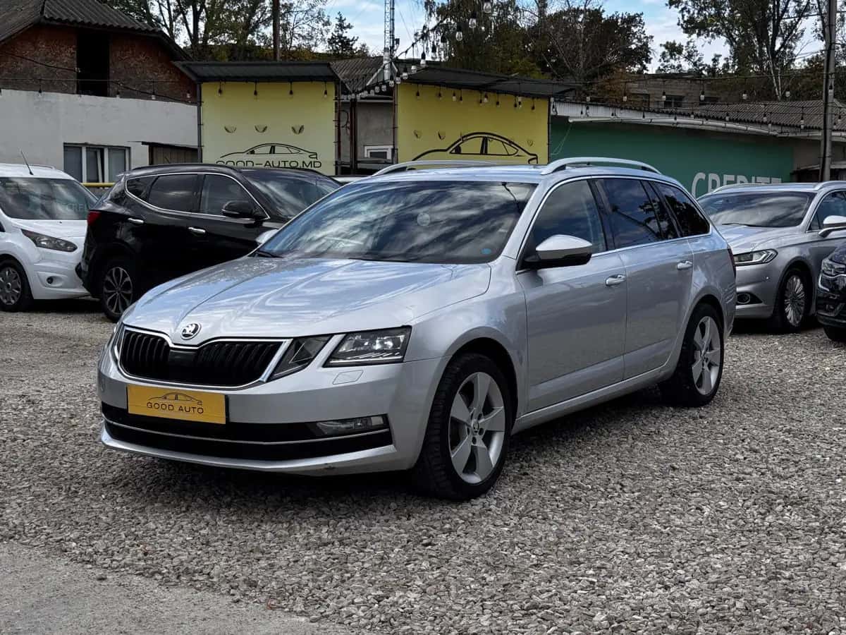 Skoda Octavia - фото 3