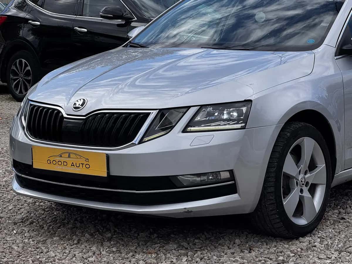 Skoda Octavia - фото 4