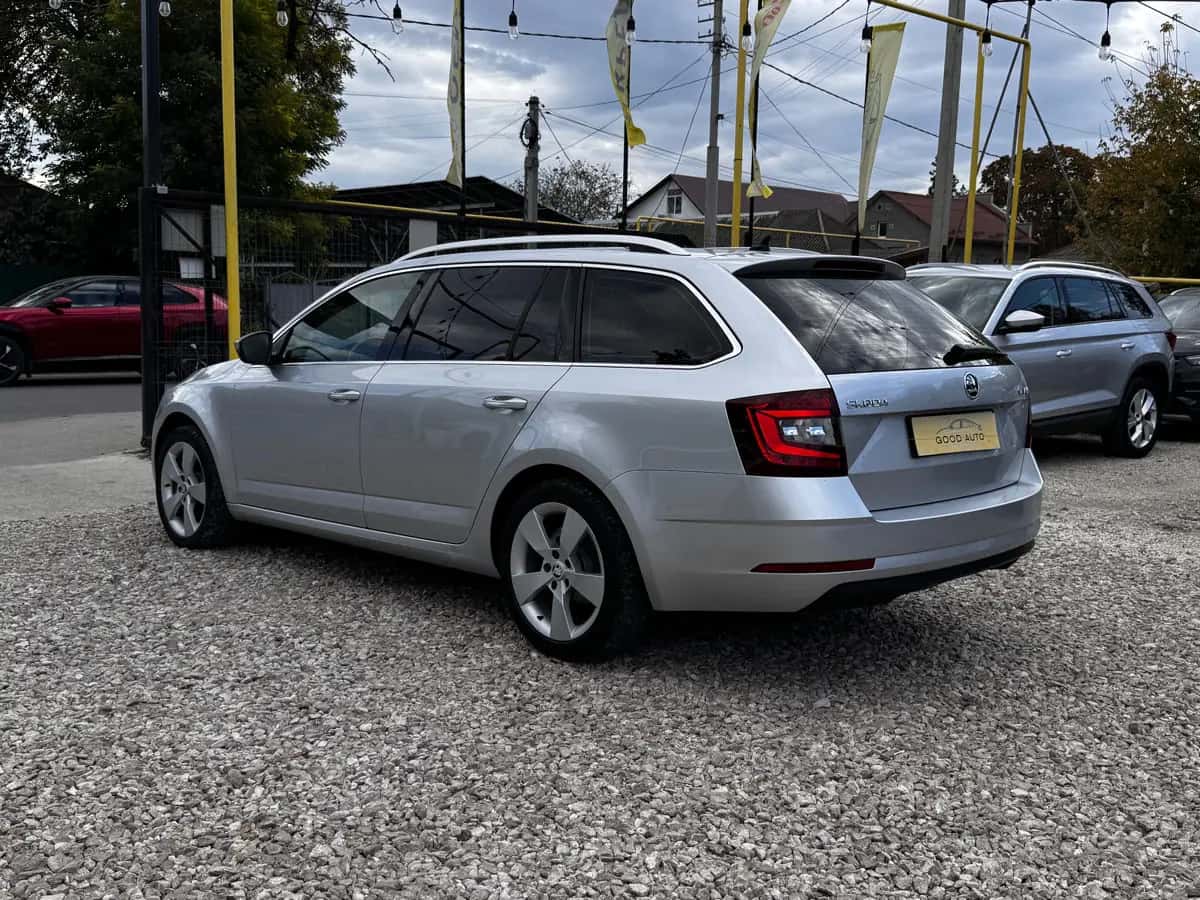 Skoda Octavia - фото 7