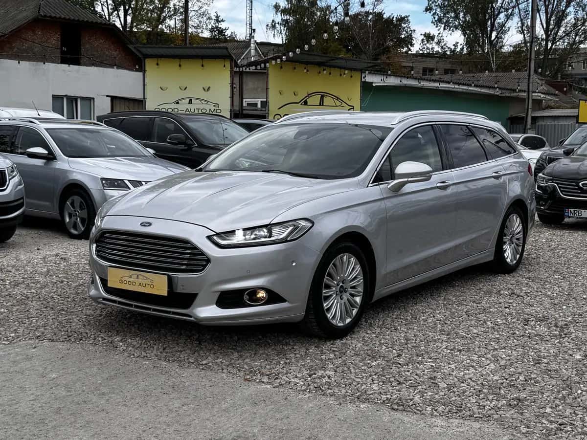 Ford Mondeo - fotografia 4