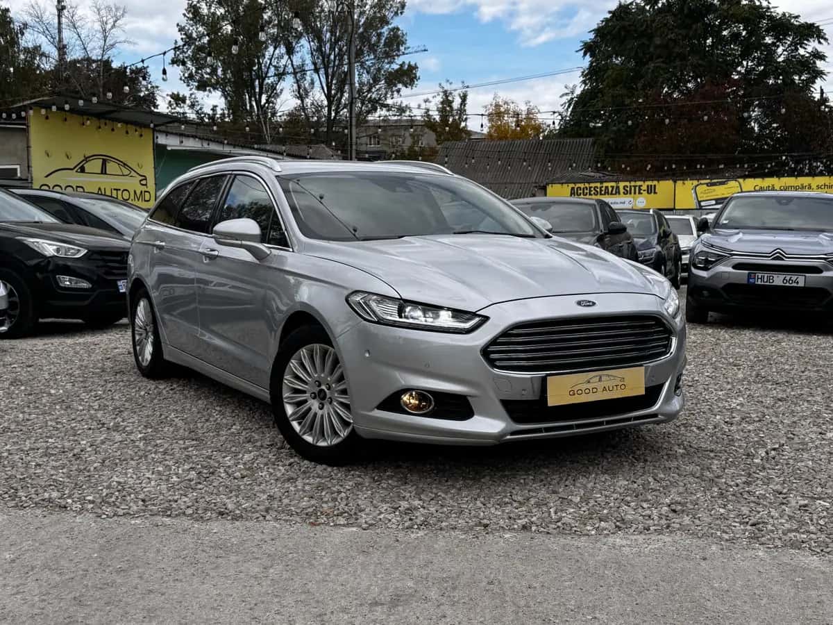 Ford Mondeo - fotografia 1