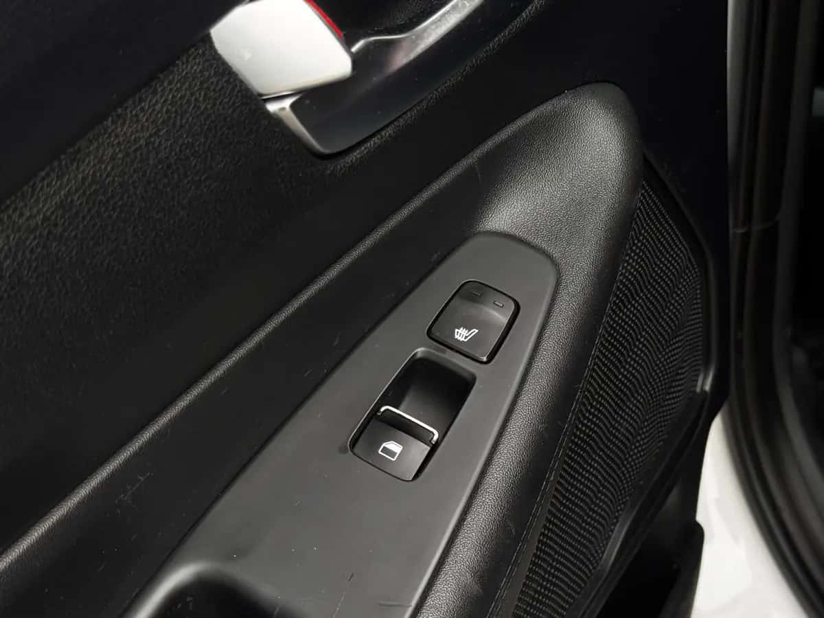 Hyundai Santa FE - fotografia 11