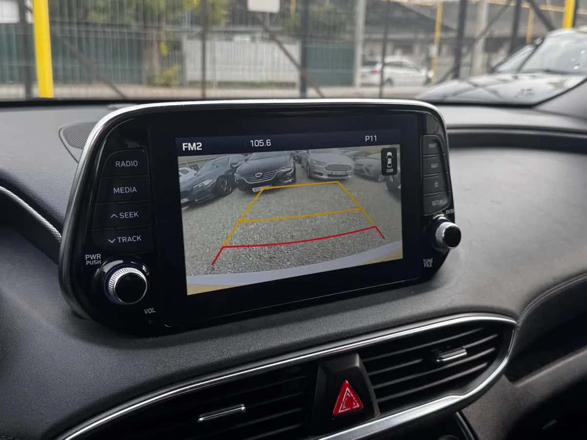 Hyundai Santa FE - fotografia 17