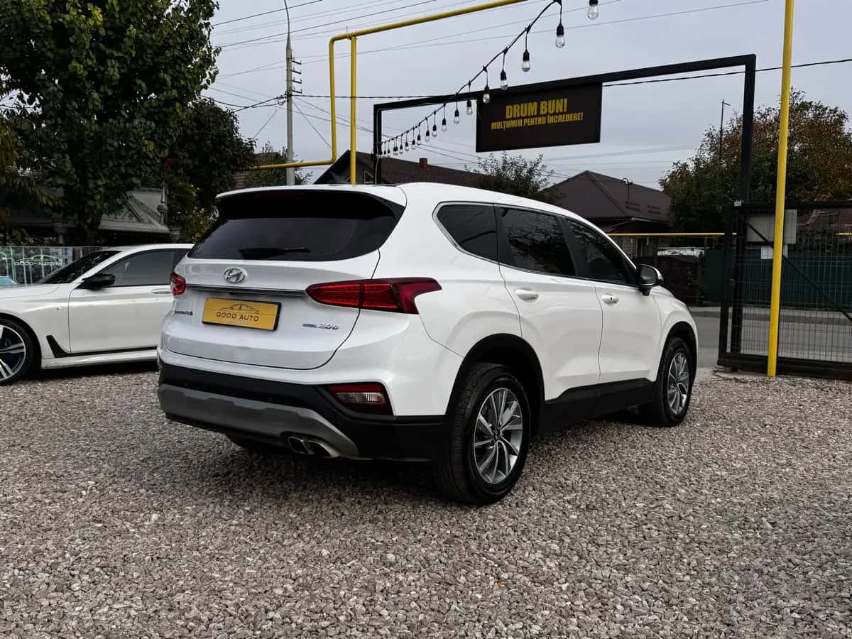 Hyundai Santa FE - fotografia 6