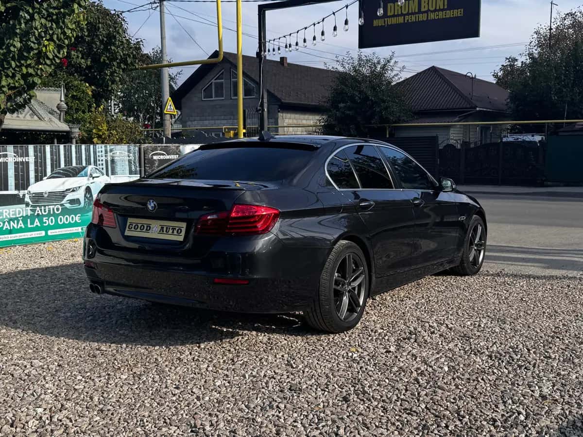 Bmw 5 Series - fotografia 5