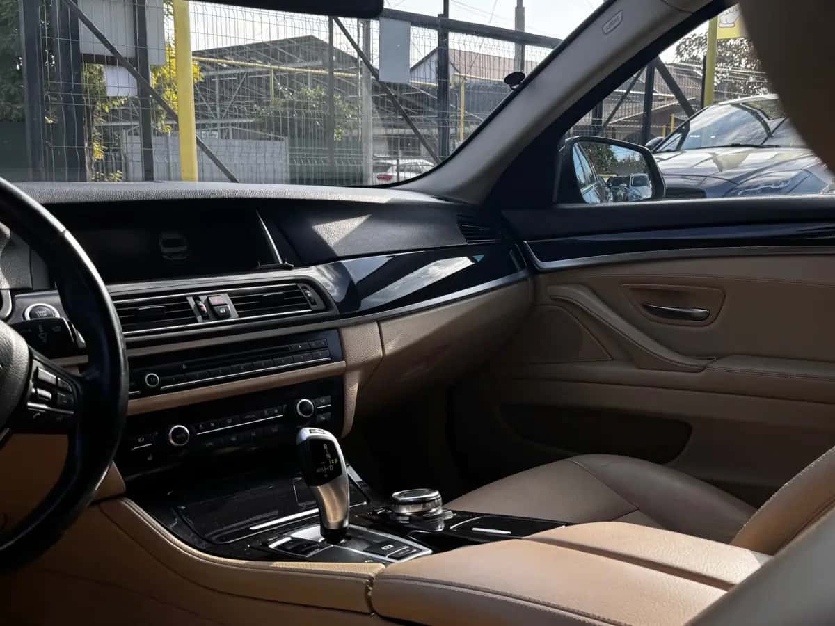 Bmw 5 Series - fotografia 10