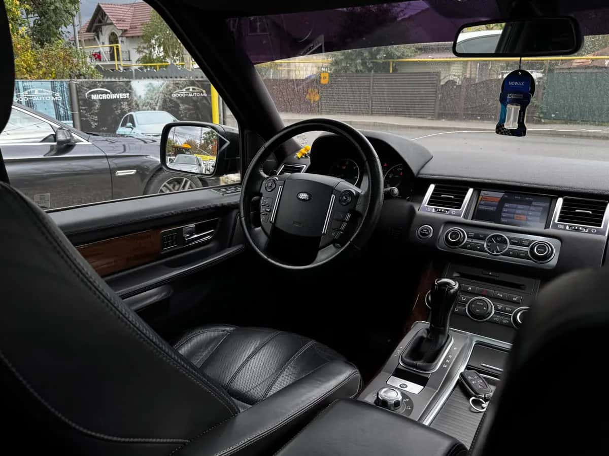 Land Rover Range Rover Sport - fotografia 18