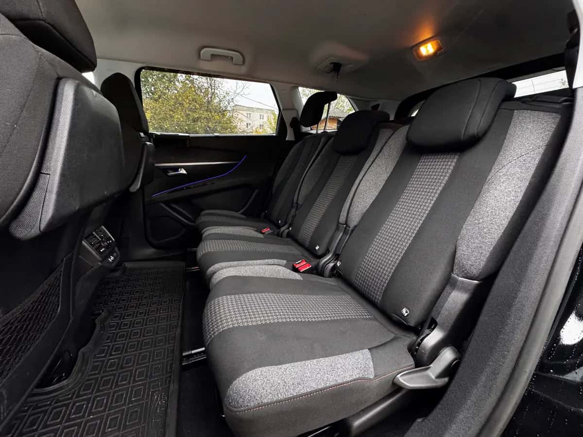 Peugeot 5008 - fotografia 8