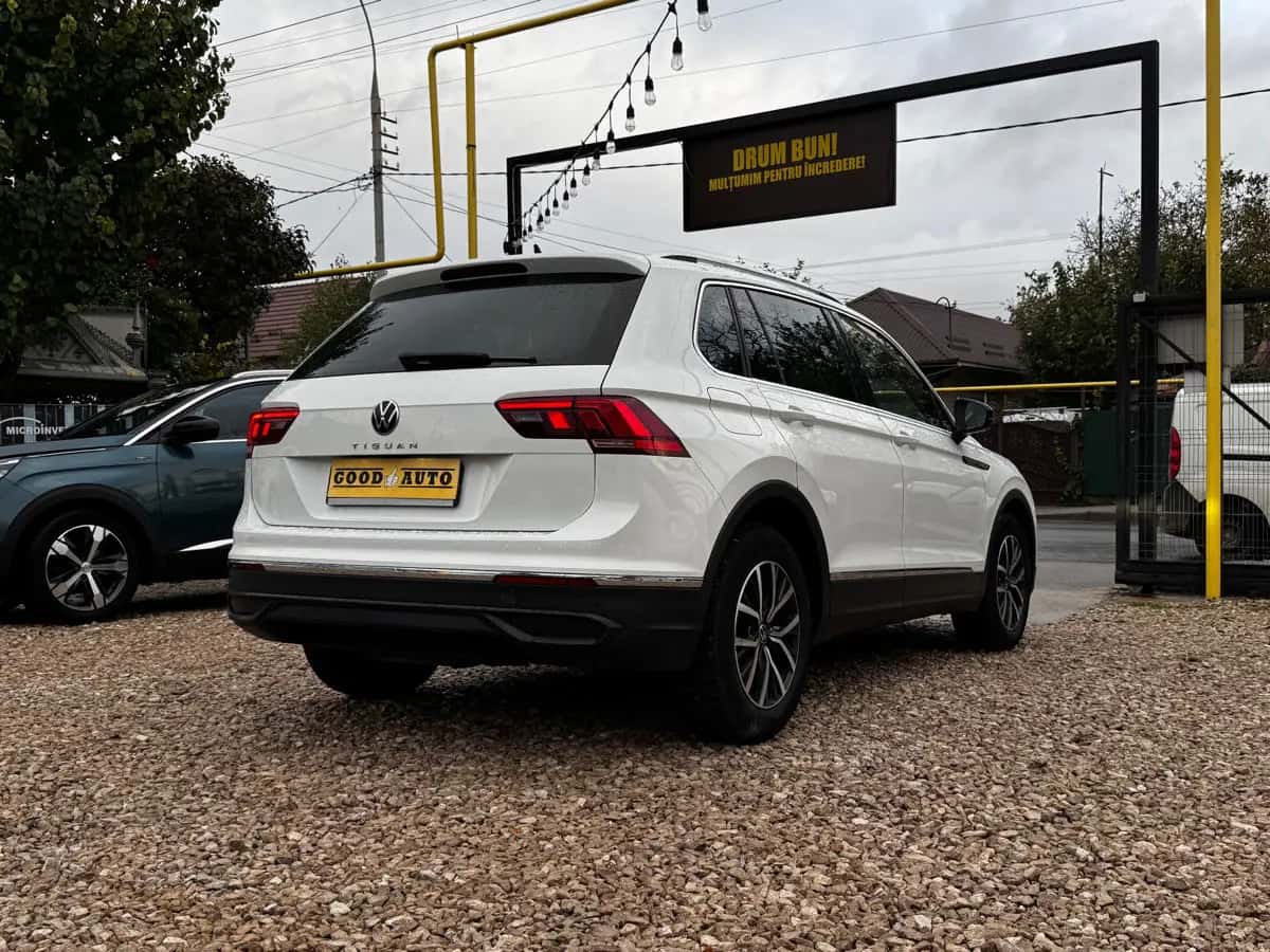 Volkswagen Tiguan - фото 6