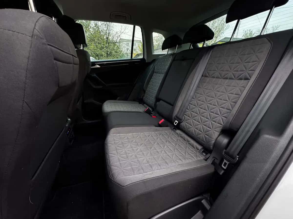 Volkswagen Tiguan - фото 9