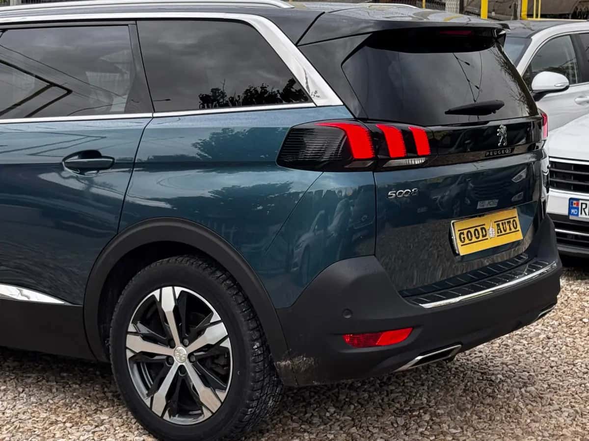 Peugeot 5008 - фото 8