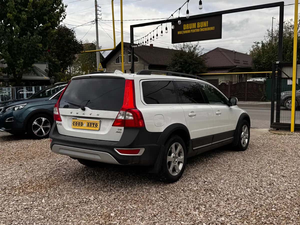 Volvo XC70 - fotografia 5