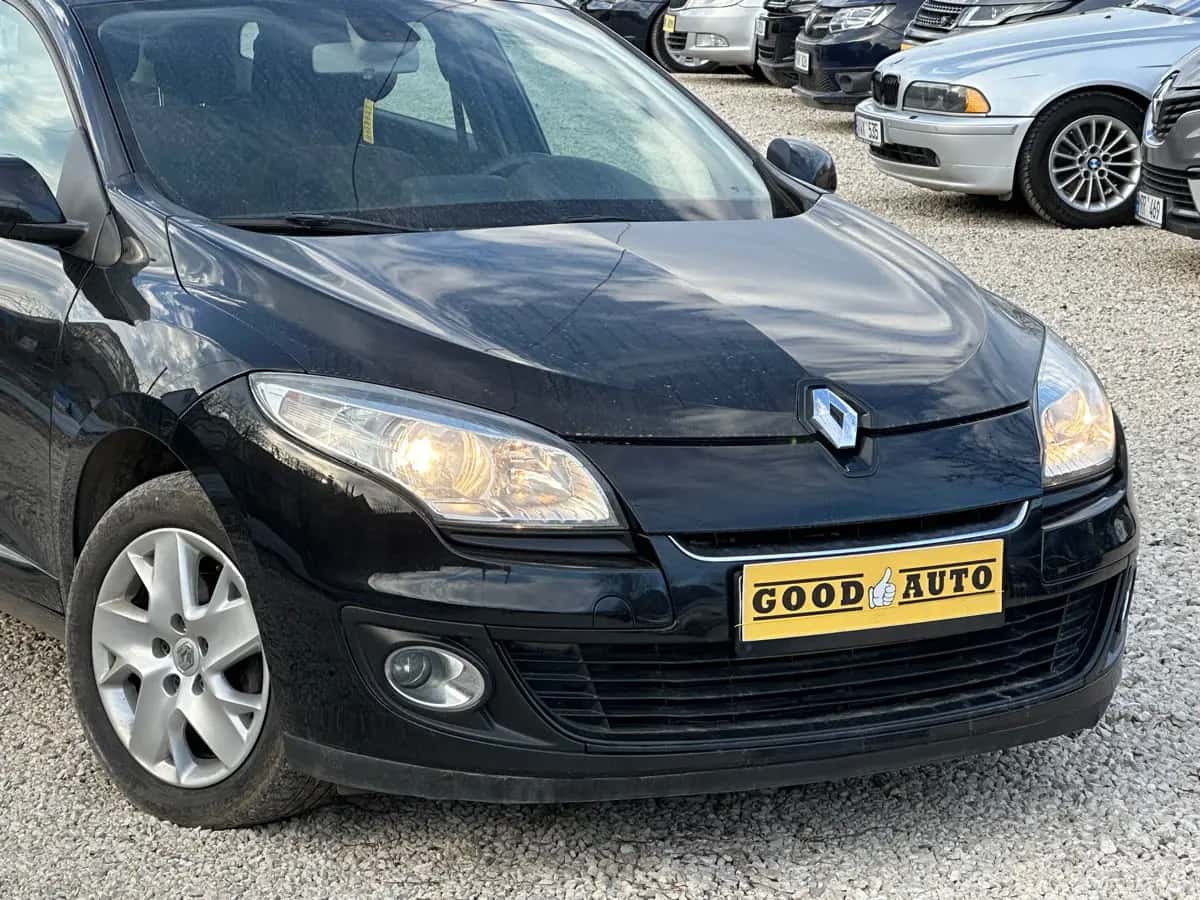 Renault Megane - fotografia 2