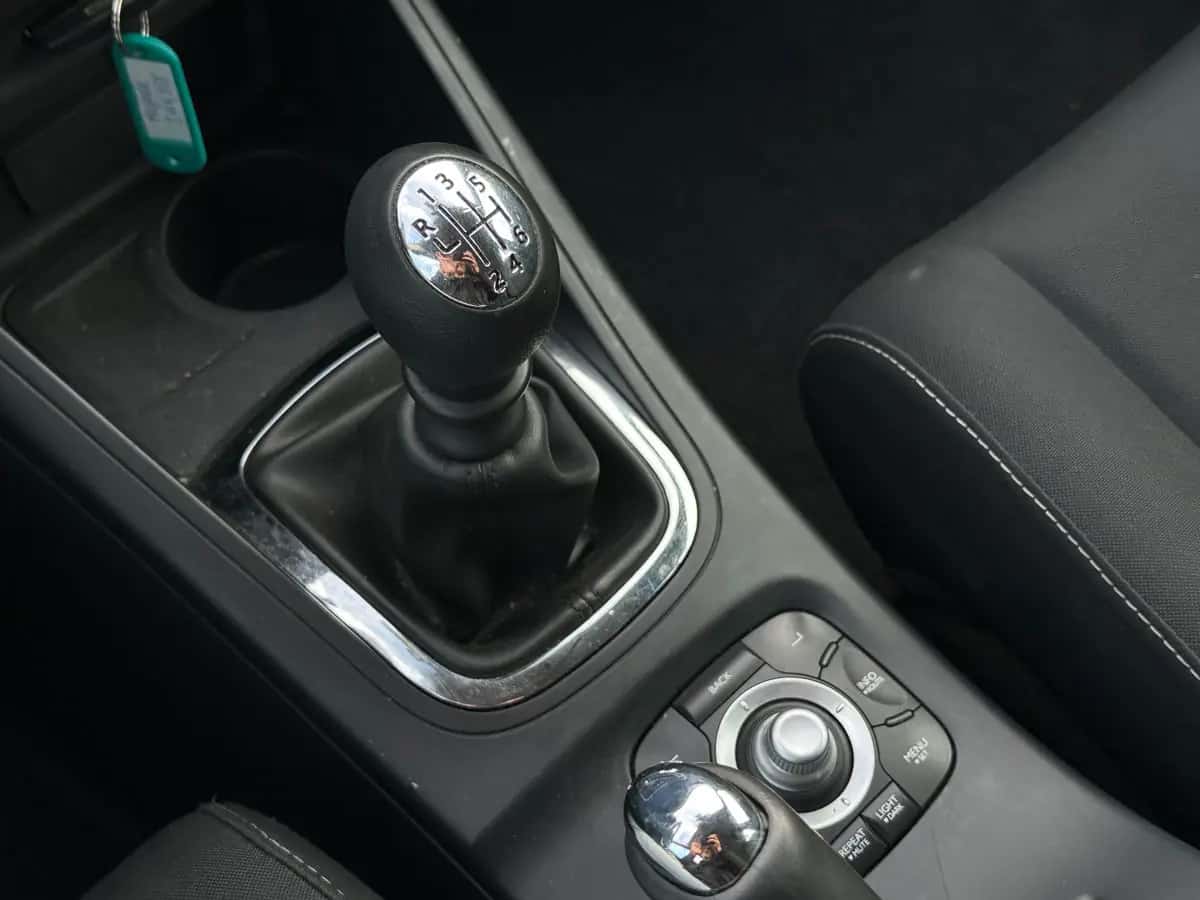 Renault Megane - fotografia 12