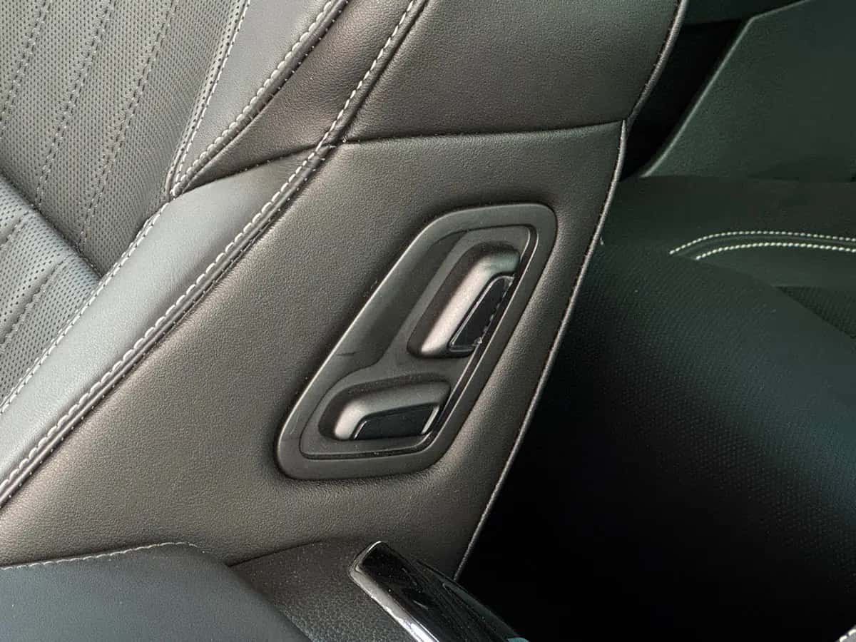 Skoda Superb - fotografia 12