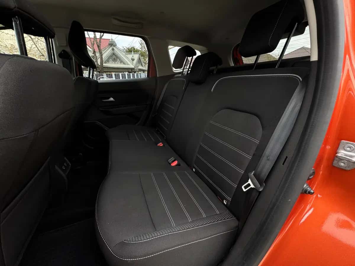 Dacia Duster - фото 9