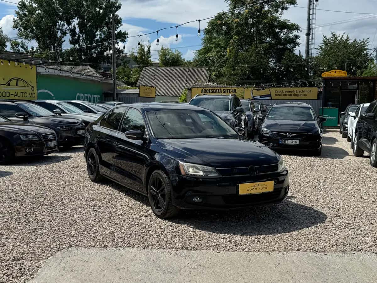 Volkswagen Jetta - фото 1