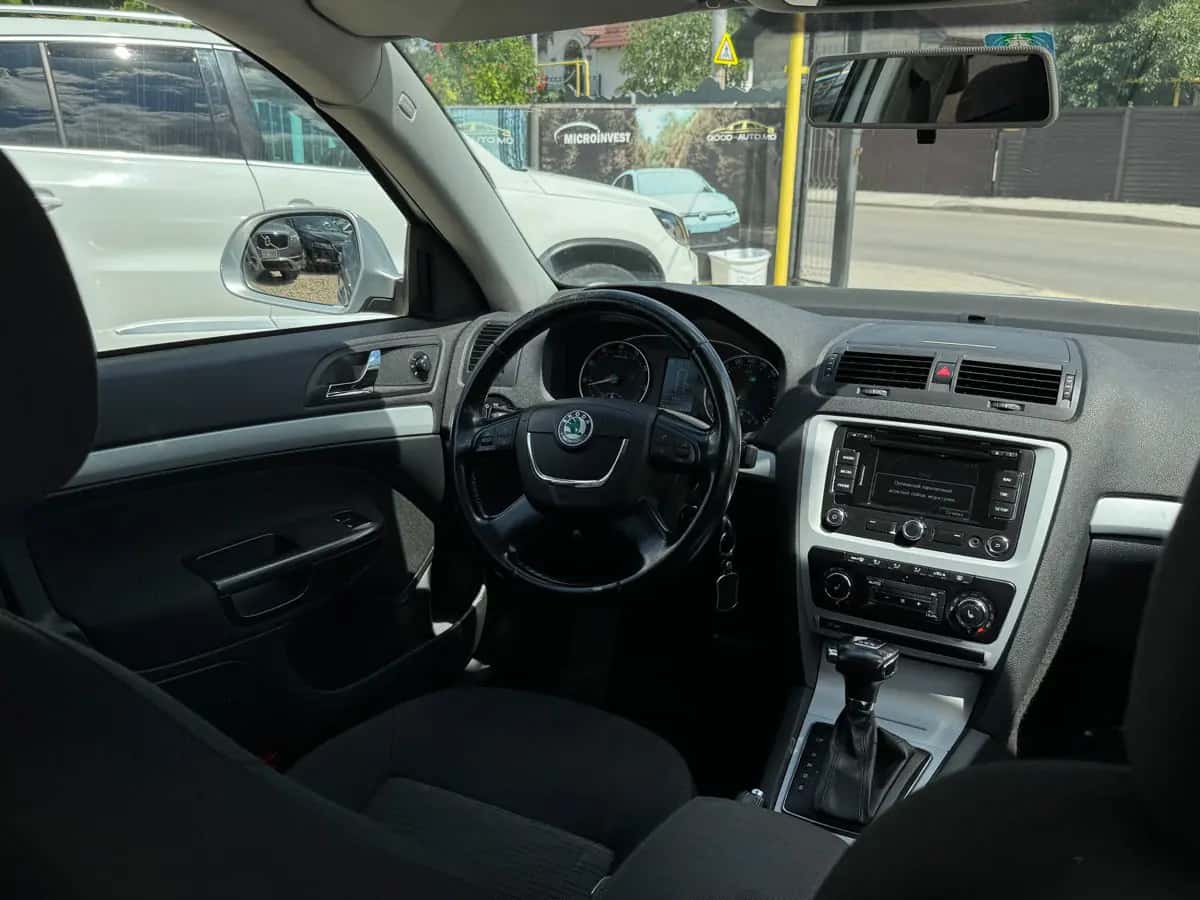 Skoda Octavia - фото 6