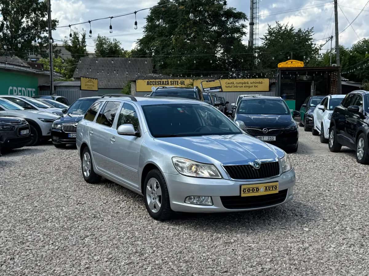 Skoda Octavia - фото 1