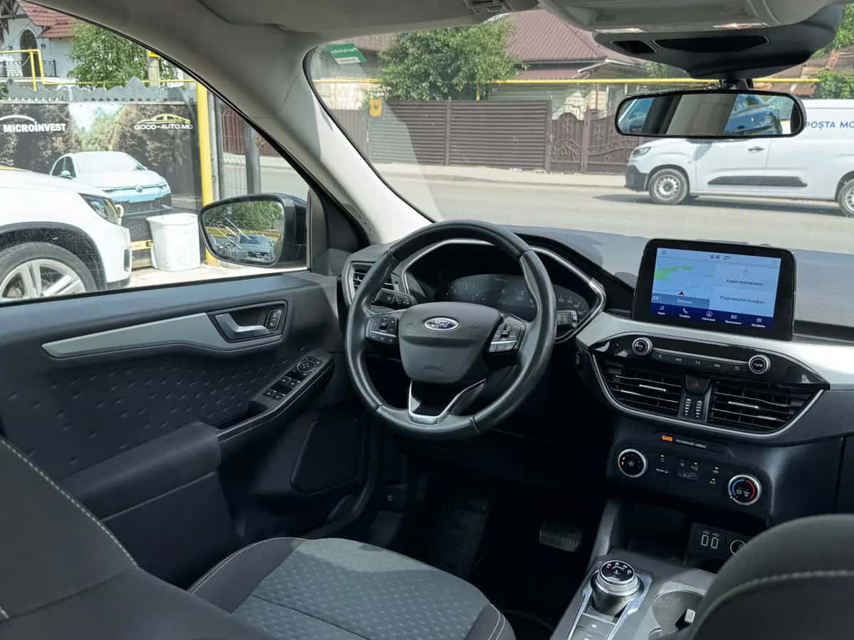 Ford Kuga - фото 16