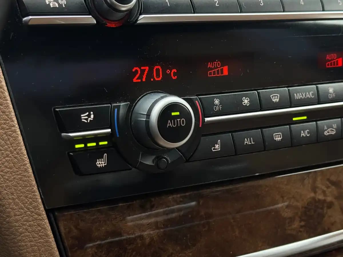 BMW 7 Series - fotografia 14