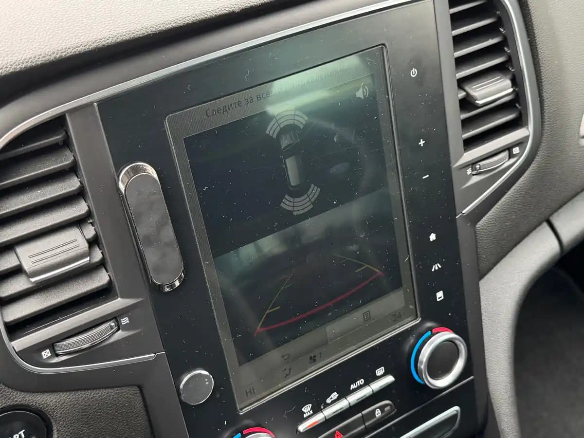 Renault Megane - fotografia 14