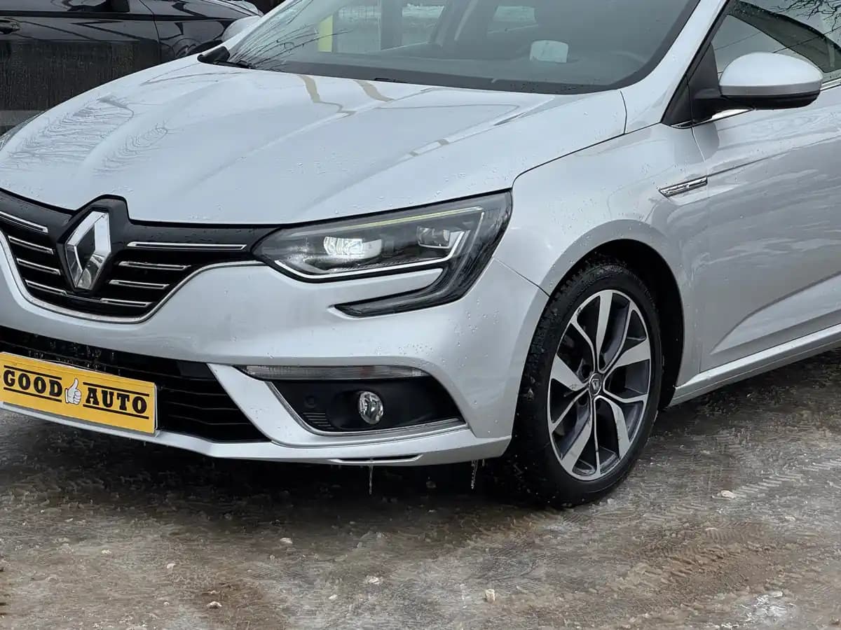 Renault Megane - fotografia 5