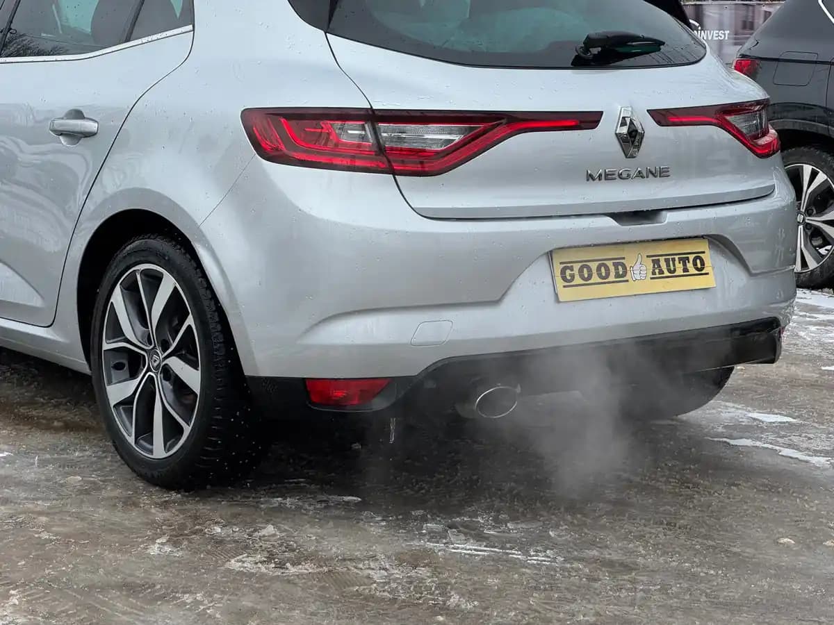 Renault Megane - fotografia 8